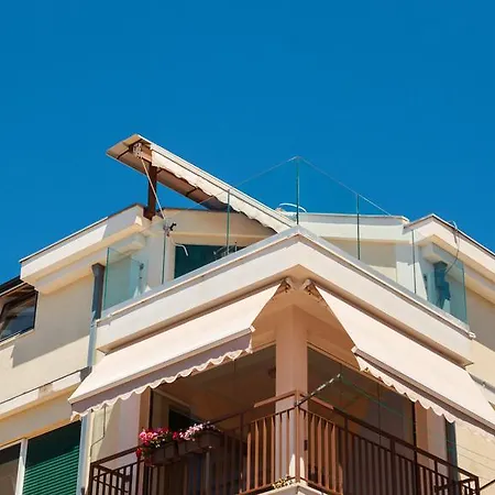 Sun Place Апартаменти Спліт